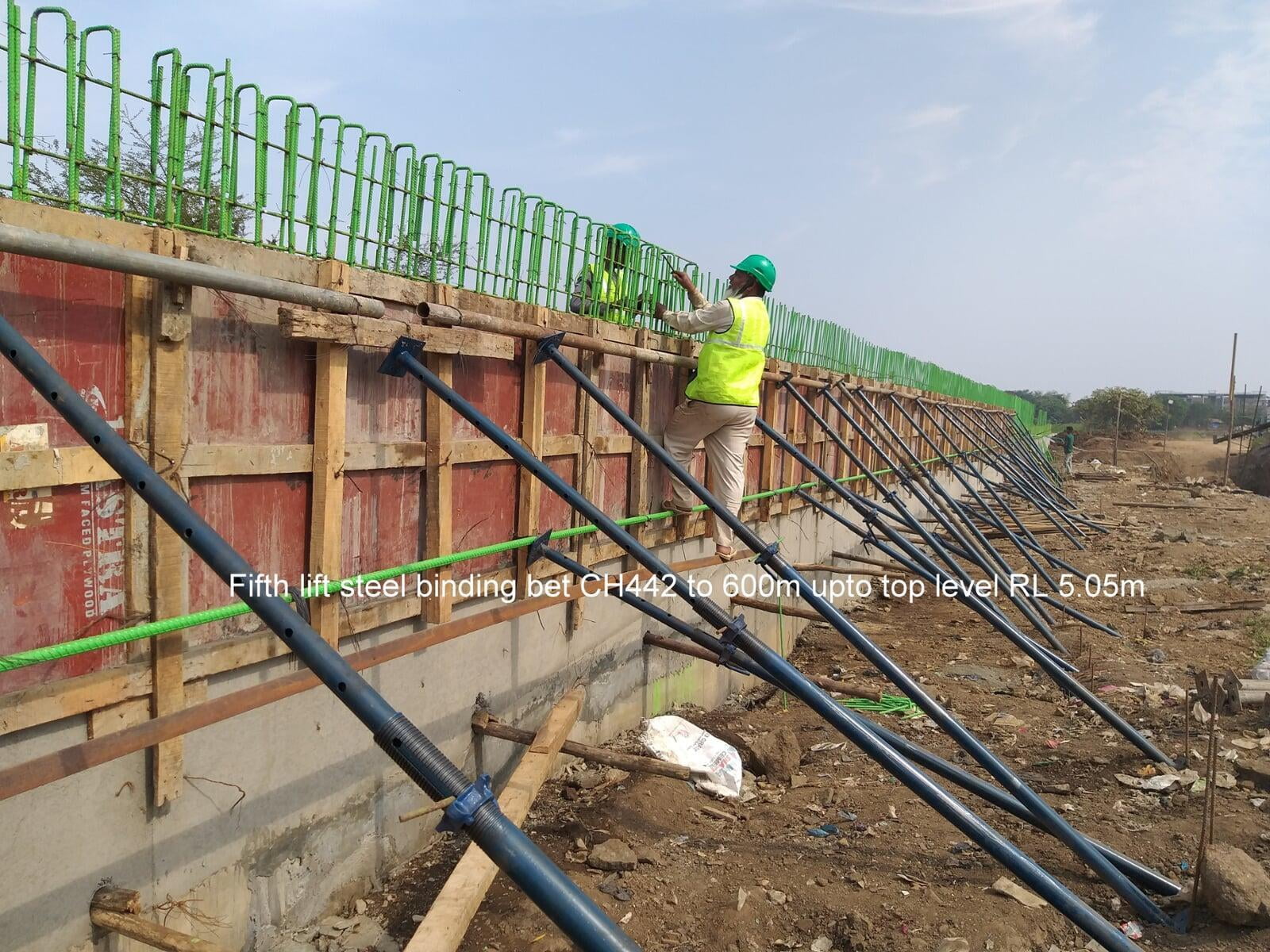 Roha Retaining wall at Kundalika river
